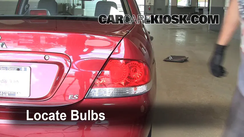 2005 Mitsubishi Lancer ES 2.0L 4 Cyl. Lights